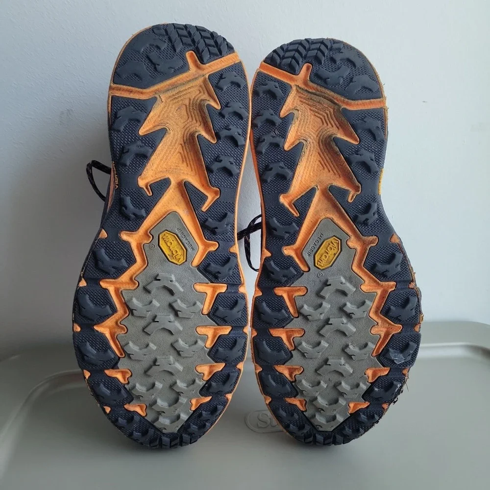 Hoka One One Shoes Men's Size 13 Speedgoat 4 Running Trail Sneakers Black Orange